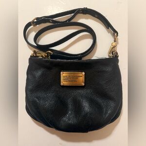 Marc by Marc Jacobs Black Pebbled Leather Crossbody-Classic Q Size 9 x 7 inches